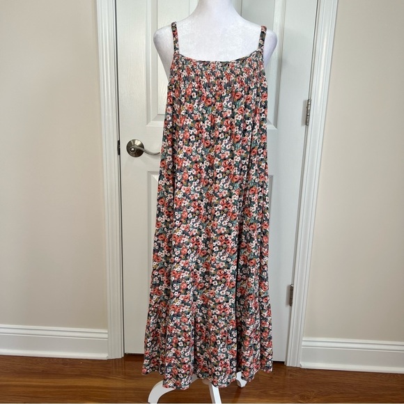 torrid Dresses & Skirts - TORRID  TRAPEZE MIDI DRESS - GAUZE FLORAL